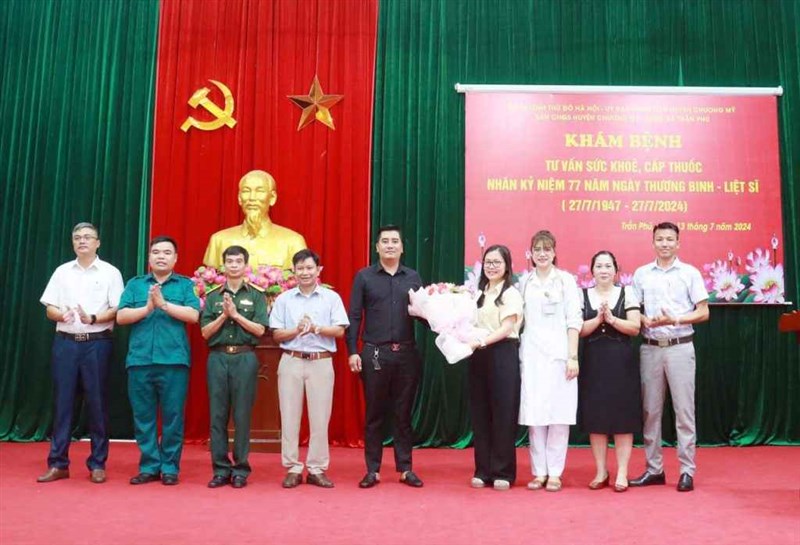 Phòng khám da liễu Elmer Quyên Nguyễn đồng hành tri ân kỷ niệm 77 năm ngày Thương binh Liệt sĩ tại xã Trần Phú, huyện Chương Mỹ