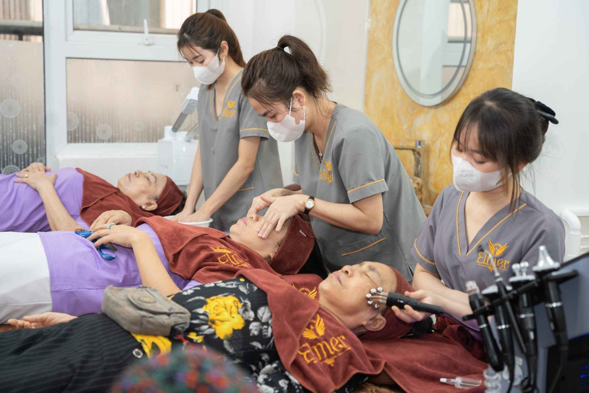 Phục hồi - điều trị - chăm sóc da theo giai đoạn